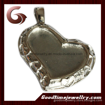 Heart Shape Metal Pendants